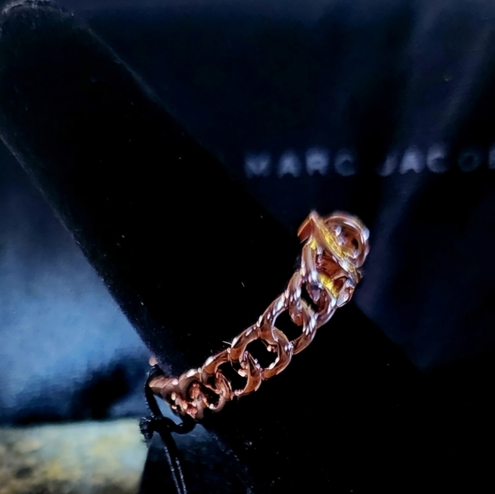 Marc By Marc Jacobs NWT Rose Goldtone Katie Turnlock Ring - Picture 5 of 7